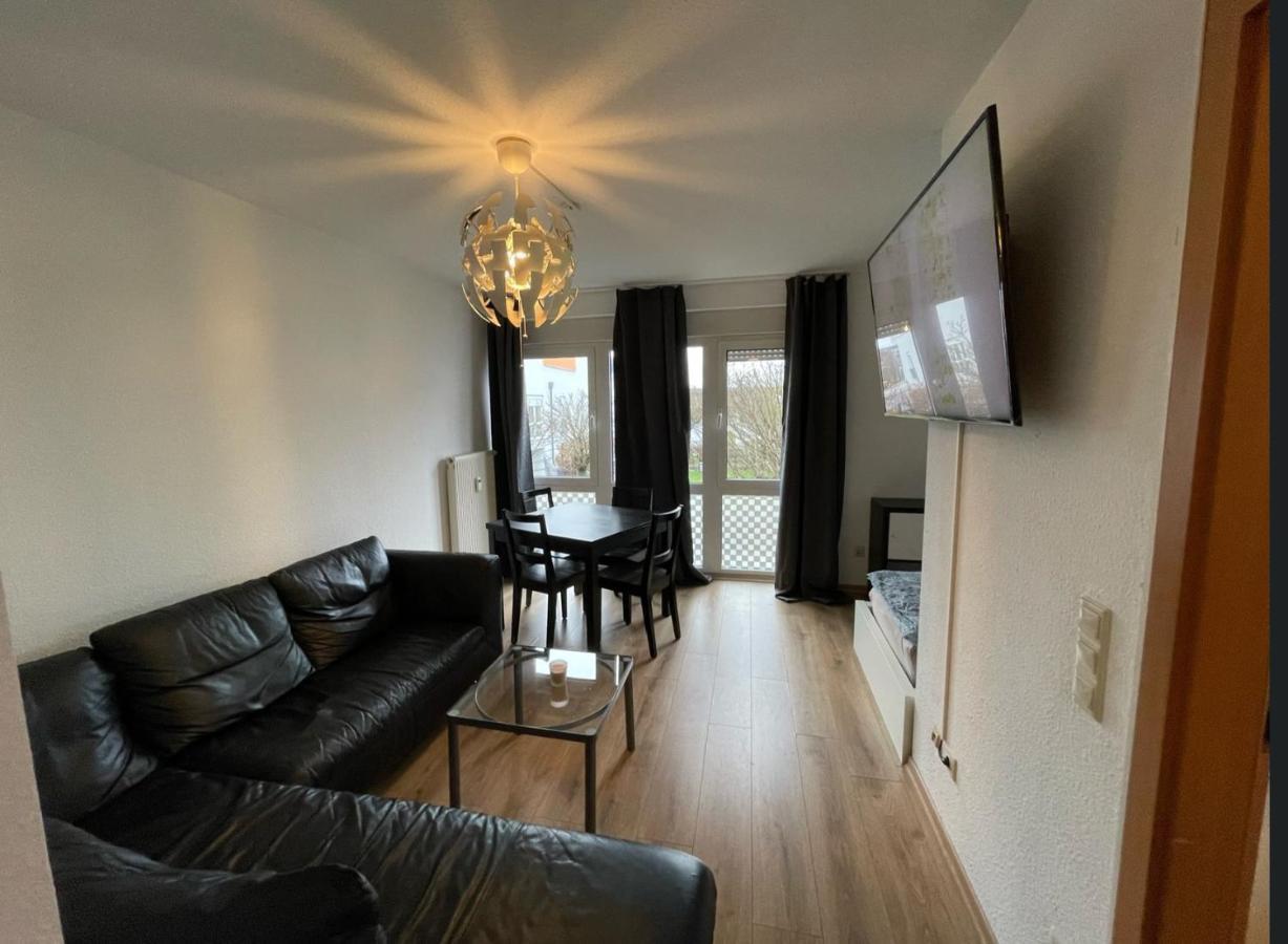 Ferienwohnung Mit 2 Zimmer, Kueche, Bad, In Saarbruecken Exterior photo
